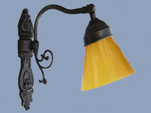 Blond Lamp