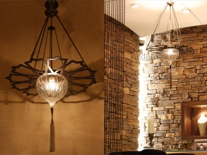 Fan Ottoman Pendant