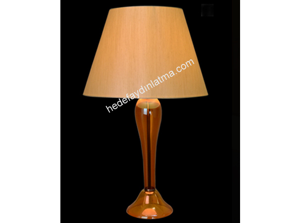 Cream Classic Fixture Desk Lamp
