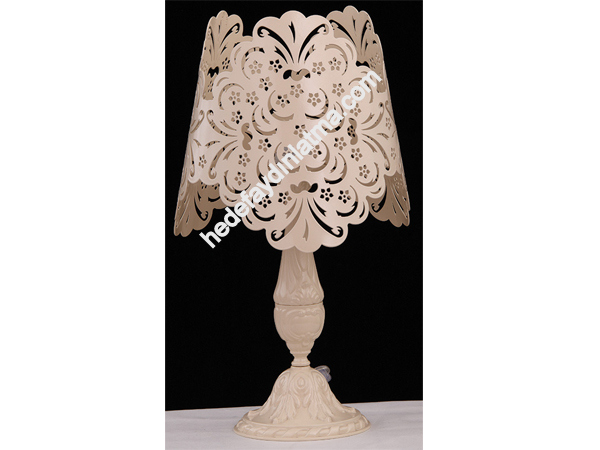 Cream Classic Desk Lamp